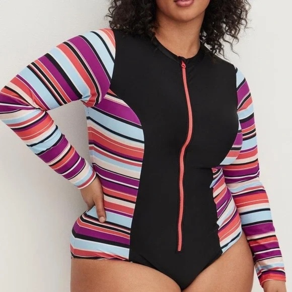 NWT Torrid Long Sleeve Rash Guard One Piece Swim Suit, size 1 (14-16) - Picture 11 of 12